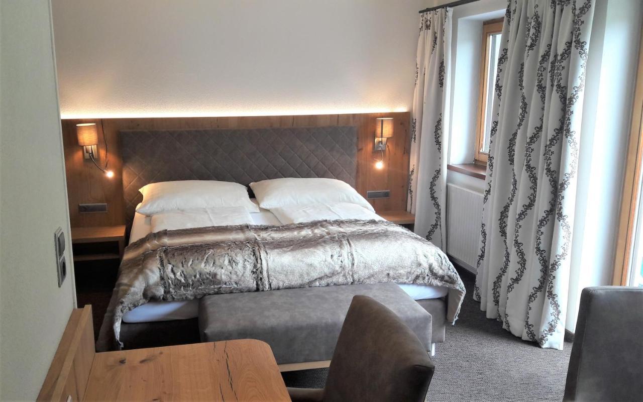 Hotel Garni Viktoria Sankt Anton am Arlberg Esterno foto