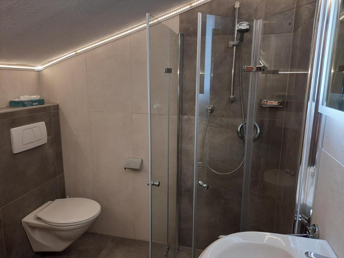 Hotel Garni Viktoria Sankt Anton am Arlberg Esterno foto