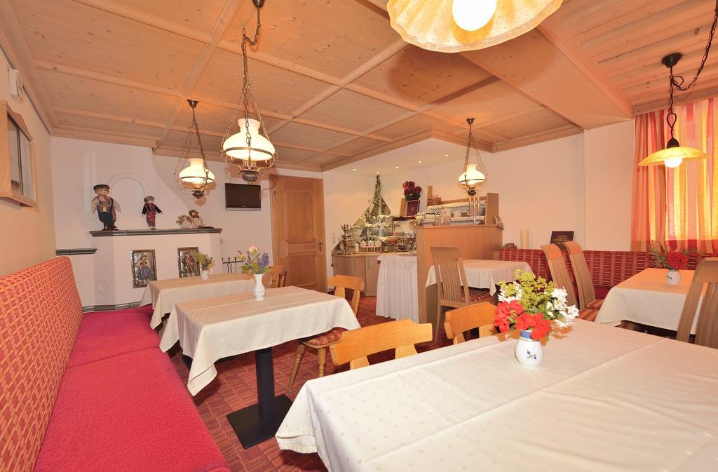 Hotel Garni Viktoria Sankt Anton am Arlberg Esterno foto